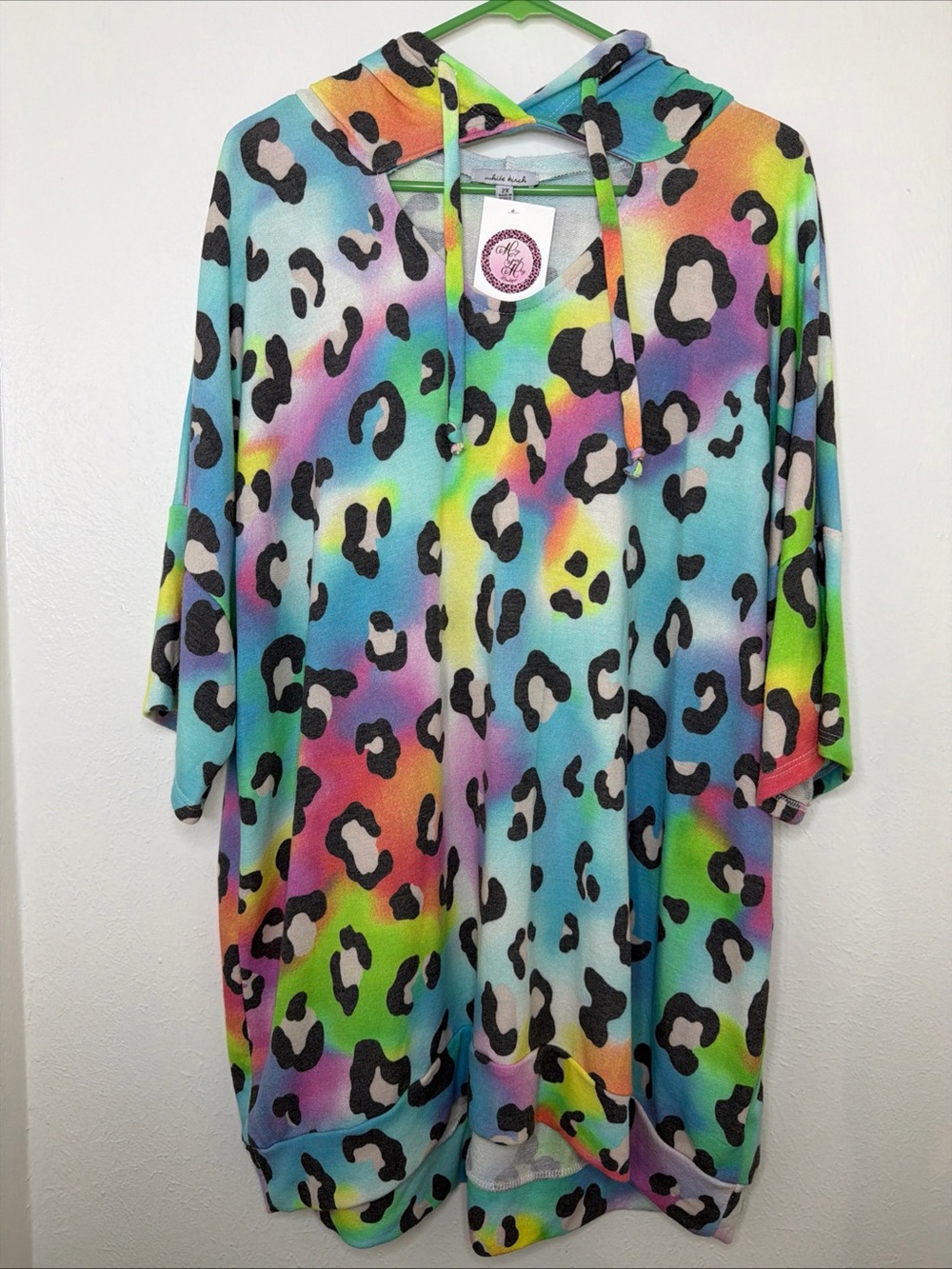 White Birch tie-dye animal print cut out/V-neck hooded tunic size 2x NWT